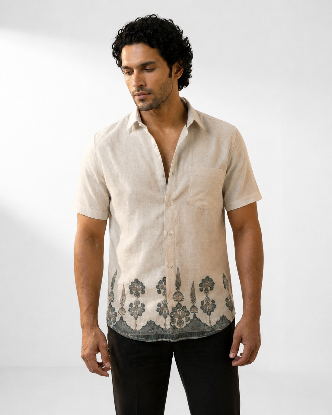 Ivory Heritage Border Half-Sleeve Shirt